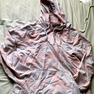 I’m selling a hoodie